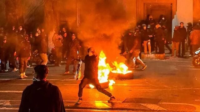 Протести в Ірані наростають: сотні вбитих, тисячі затриманих, Трамп може вдарити по ісламському режиму