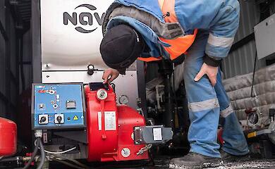 Київ після обстрілів: що відбувається у місті та чи працюють супермаркети