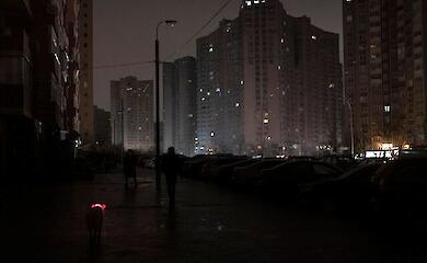 Как работают магазины и аптеки во время длительных отключений света и где нужны наличные деньги