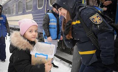 Під Харковом запроваджують обов'язкову евакуацію для сімей із неповнолітніми