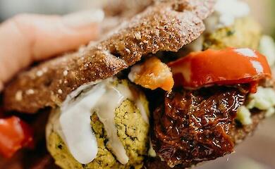 Чіпси, печиво, снеки та деякі готові продукти також шкідливі, як і куріння - дослідження 