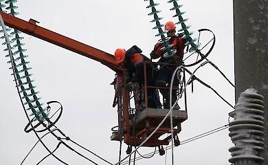 Аварійні бригади можуть отримати надбавки: як оформлюють виплати через "Дію"