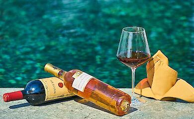 Як кілька келихів вина на тиждень впливають на здоров'я і самопочуття