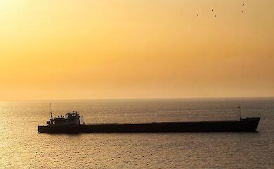 Под санкции Евросоюза попадут порты третьих стран из-за сотрудничества с РФ