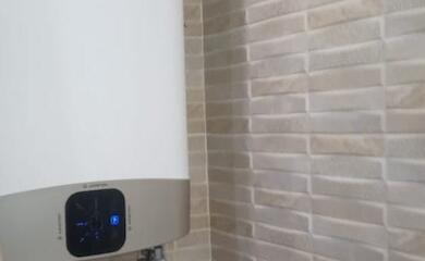 Українці все частіше обирають бойлери для гарячої води, але неправильний вибір створює ризики для безпеки та навіть життя. Що важливо знати