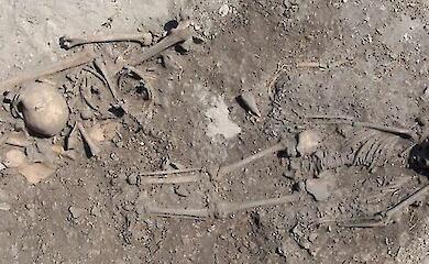Стародавні люди добре знали свою рідню - це видно з поховань