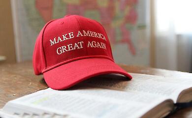 Президент США приказал ввести 10% глобальную пошлину для всех стран