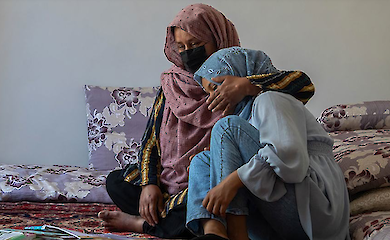 Афганський закон тепер дозволяє бити жінок і дітей - Telegraph