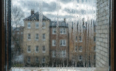 Чому запотівають склопакети і як це пов&rsquo;язано з їхньою якістю