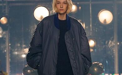 Модний верхній одяг на весну 2026: актуальні моделі для створення стильного образу 