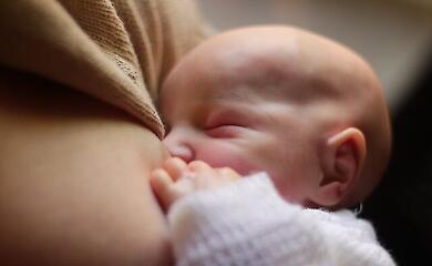 Рівень знань про важливість годування грудьми дітей до року в Україні недостатній, що створює ризики для здоров'я дітей