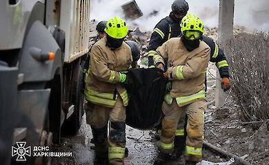 Росіяни вдарили по Харкову: серед жертв є діти 