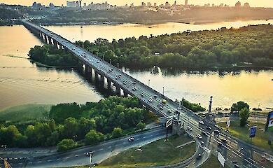 Науковці виступили з важливою заявою: застерігають від непоправних наслідків через стан мосту Патона в Києві