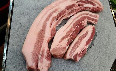 Украина увеличила закупки сала