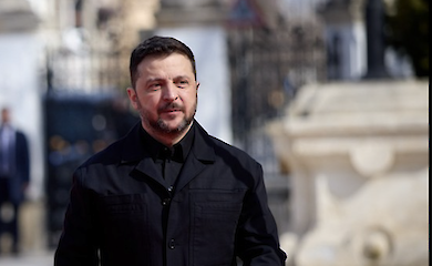 РФ на фронті намагається діяти малими групами, технікою просуватися не може, &ndash; Зеленський