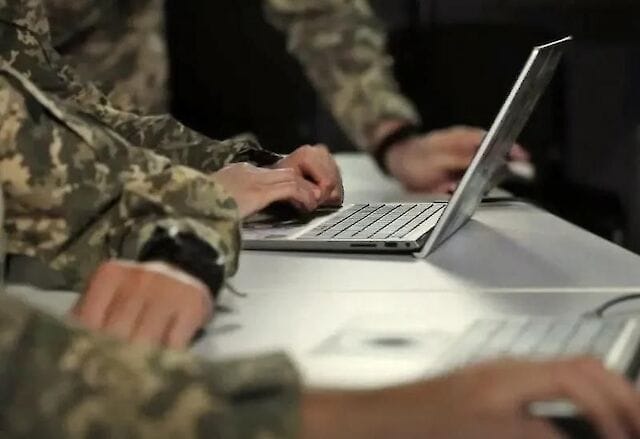 Як військові в Україні можуть оскаржити дії командирів і рішення ВЛК: алгоритм