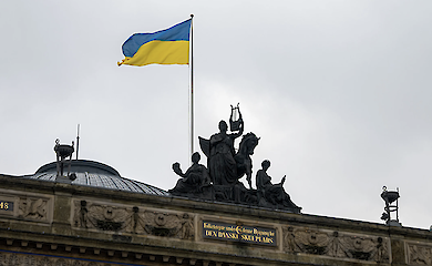 Украинцам за границей запустят платформу «Додому» с информацией о помощи и возвращении