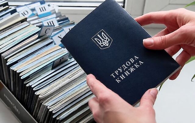 Іноземний стаж можуть врахувати при нарахуванні пенсії в Україні: які документи потрібні
