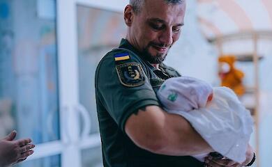 Сім’ям військовослужбовців виплатять до 70 тисяч гривень на дітей: названо умови отримання допомоги