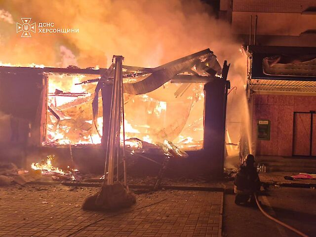 «Виїжджайте з Херсона, ворог розбив ТЕЦ, і розраховувати на її звичну роботу взимку ми не можемо», — голова обладміністрації