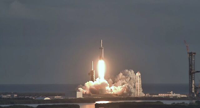 NASA запустило в космос телескоп, який має виявити близько 100 тисяч нових планет