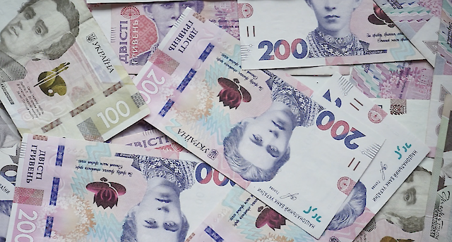 Українці взяли мікрокредитів на 37,5 млрд грн за півроку: середня сума заборгованості різко зросла