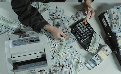 Долари