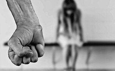 Нацгвардейца подозревают в изнасиловании несовершеннолетней в Ужгороде