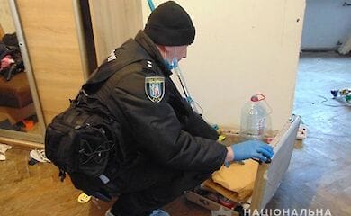 В столице мужчина жестоко избил тестя