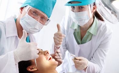 Качественные стоматологические услуги – метод сохранения красивой улыбки