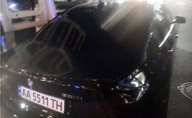 У Києві евакуювали авто, незважаючи на дітей у салоні