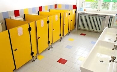 столичным школам пообещали новые санузлы