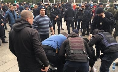 В Киеве под ОП мужчина из Сумской области совершил самоподжог