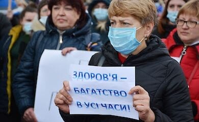 #БудьякНіна: лікарі розповіли, чим обернеться новий етап медреформи
