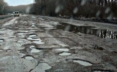 В Украине создали интерактивную карту, где можно жаловаться онлайн на состояние дорог