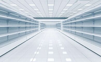 Сметают медицинские маски и овсяное молоко