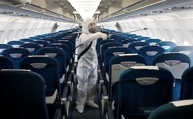 Авиакомпании терпят убытки из-за коронавируса