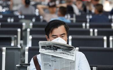 Медичні маски не є достатнім захистом від вірусу