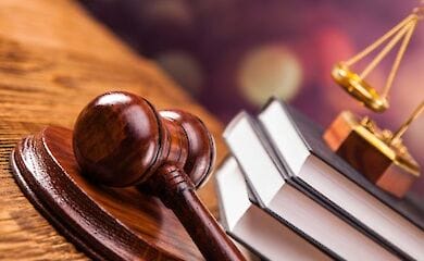 Сейчас в Украине среди судей больше женщин - 2771, чем мужчин - 2 517