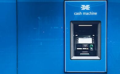 Как банки будут работать по выходным дням 