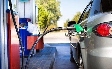 В Украине подешевели бензин и дизельное топливо. На 1 копейку