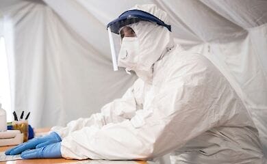 Медперсонал буде отримувати надбавки за лікування хворих коронавируса