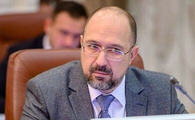 Шмыгаль заявил, что украинцам компенсируют часть коммуналки
