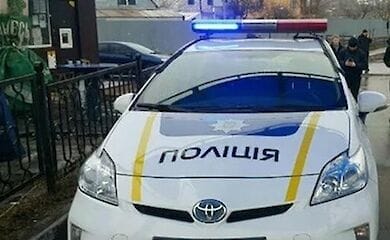 В Киеве полицейские спасли беременную