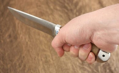 В Кривом Роге женщина пыталась убить мужа за то, что тот отказался готовить ужин