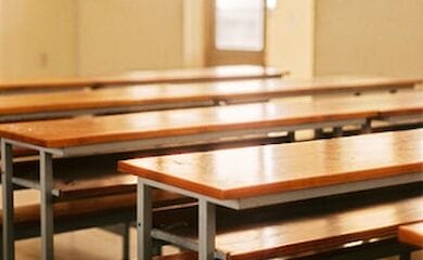 Школьные уроки появятся в Facebook и Youtube и на ТВ