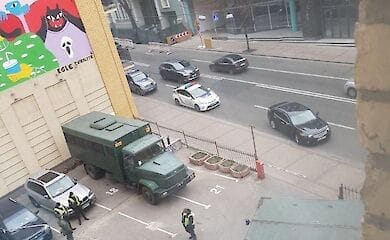 Полиция ищет сбежавших из "Козацкого" украинцев