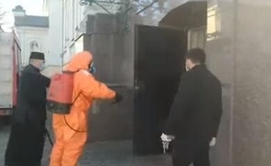 Как проходят похороны умершего от коронавируса: ВИДЕО