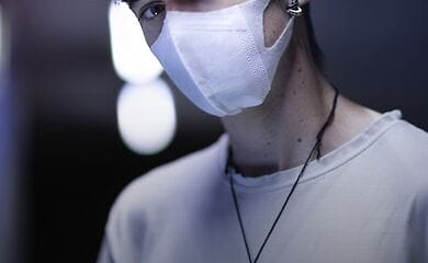 Ношение дизайнерской или самодельной маски не гарантирует защиту от заражения коронавирусом